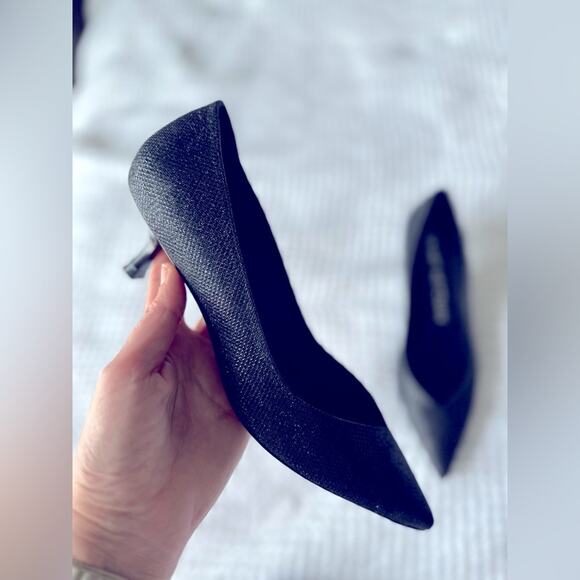 STUART WEITZMAN Eva Black Shimmering Kitten Heel Pumps NWT - Picture 5 of 10